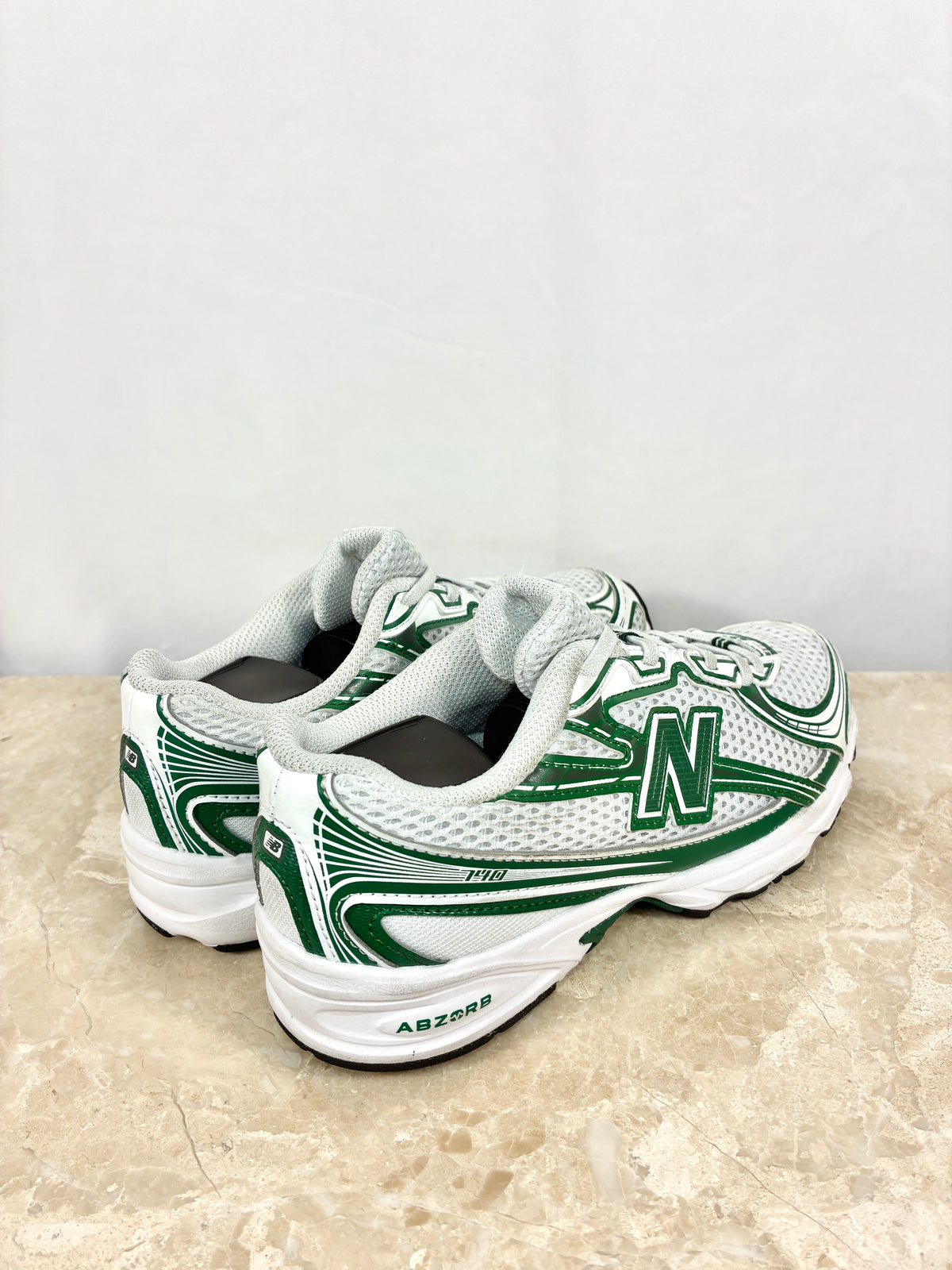 New Balance 740 CI Vert Blanc Size 35