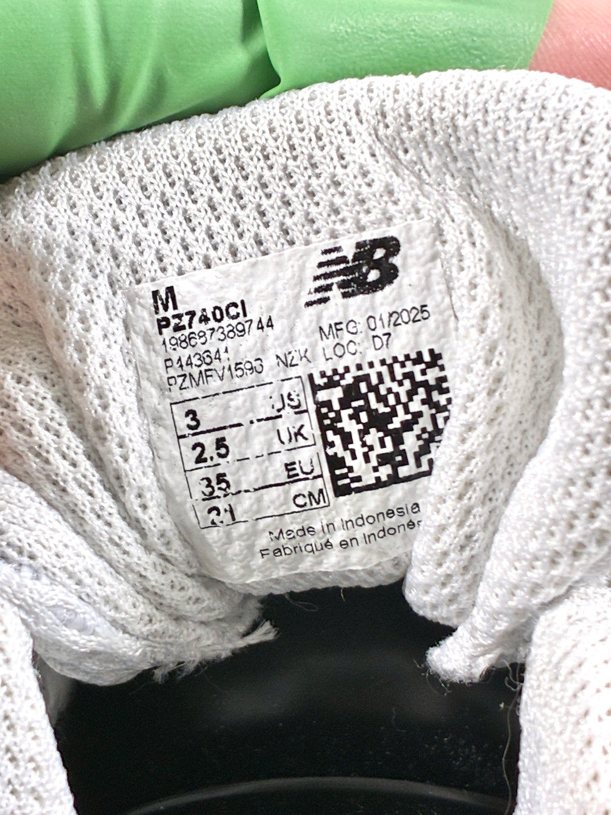 New Balance 740 CI Vert Blanc Size 35